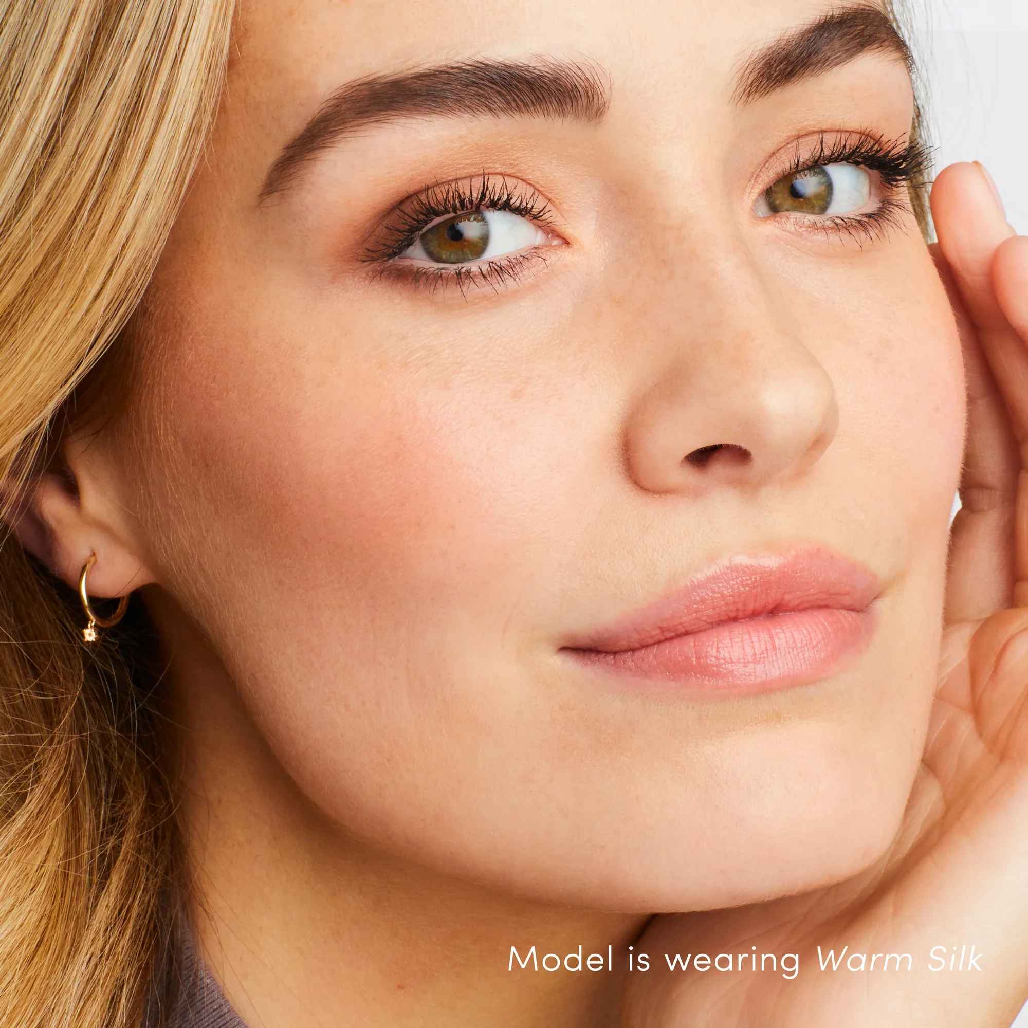 Amazing Base® Loose Mineral Powder SPF 20 - Image 4